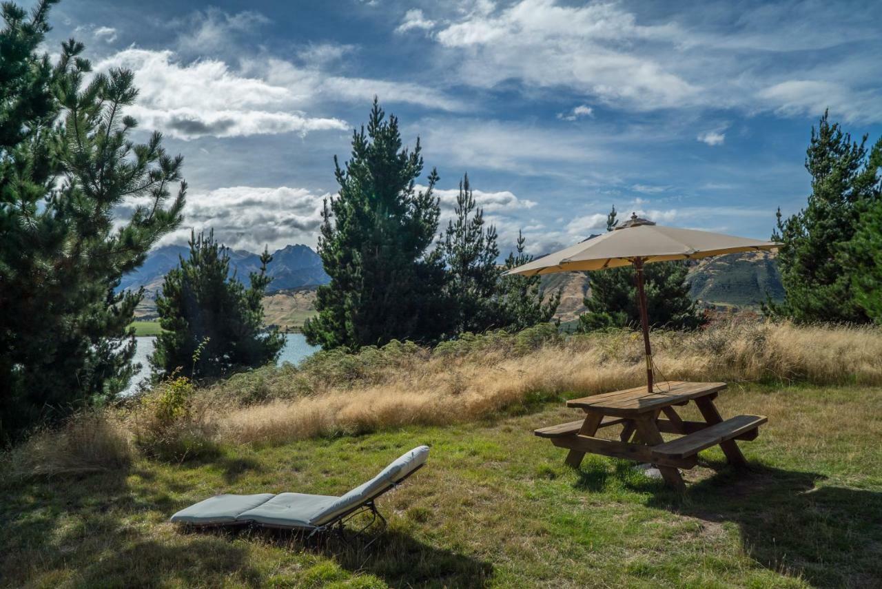 Отель Mt Gold Glamping Ванака Экстерьер фото