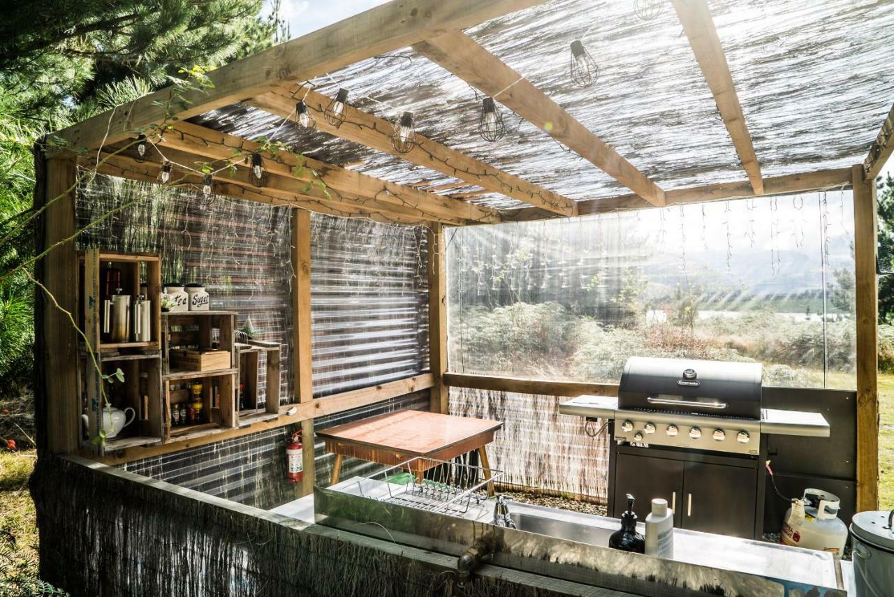Отель Mt Gold Glamping Ванака Экстерьер фото
