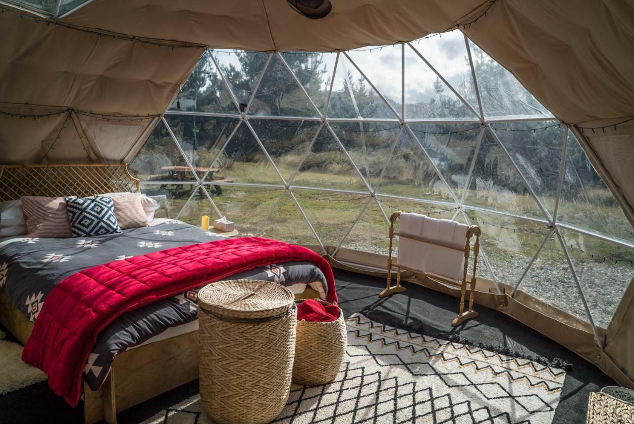 Отель Mt Gold Glamping Ванака Экстерьер фото
